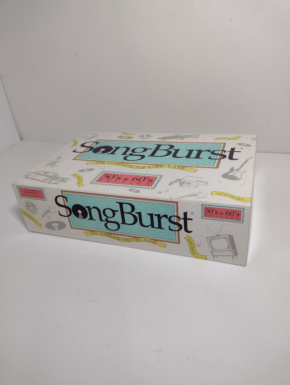 Song Burst  50' & 60'Home Game Box in White and Teal